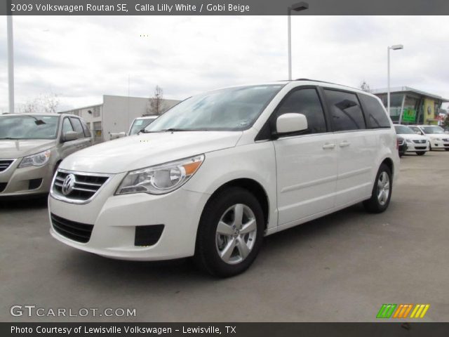 2009 Volkswagen Routan SE in Calla Lilly White