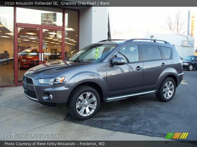 2010 Mitsubishi Outlander SE in Graphite Gray Pearl