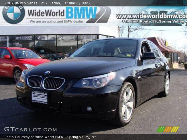 2007 BMW 5 Series 525xi Sedan in Jet Black