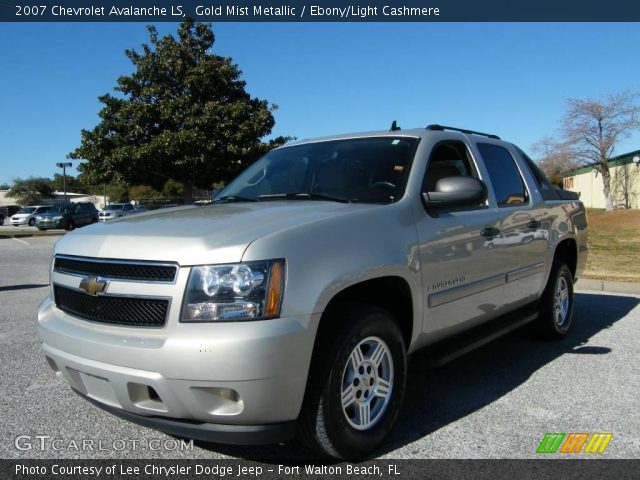 2007 Chevrolet Avalanche LS in Gold Mist Metallic