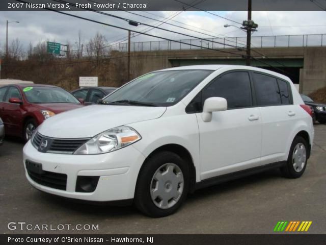 2007 Nissan Versa S in Fresh Powder