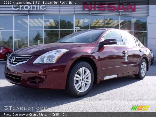 2010 Nissan Altima 2.5 S in Tuscan Sun Red
