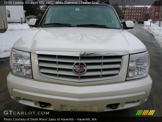2004 Cadillac Escalade ESV AWD in White Diamond