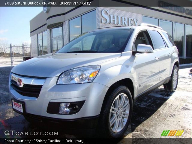 2009 Saturn Outlook XR AWD in Quicksilver