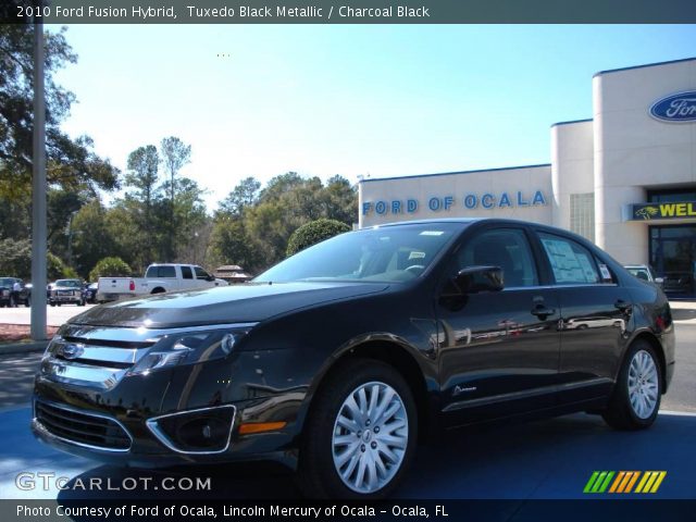 2010 Ford Fusion Hybrid in Tuxedo Black Metallic