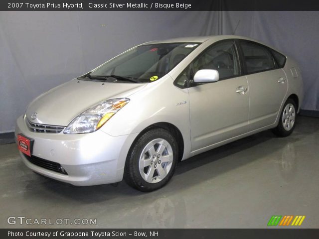 2007 Toyota Prius Hybrid in Classic Silver Metallic