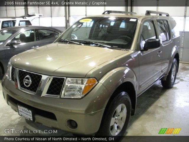2006 Nissan Pathfinder SE 4x4 in Granite Metallic