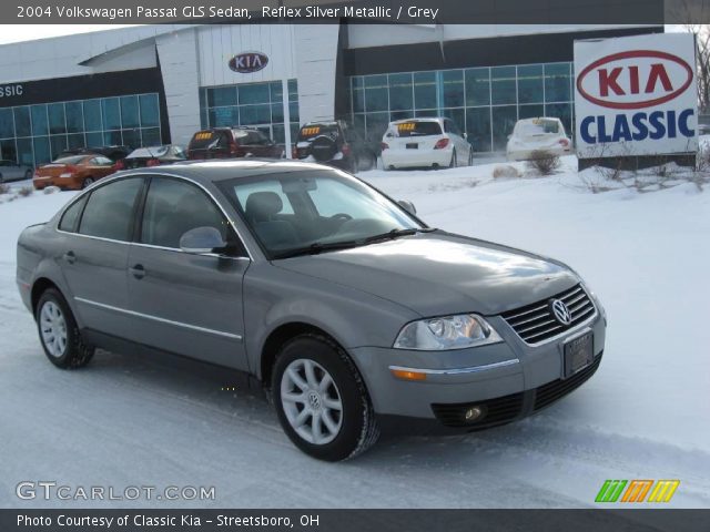 2004 Volkswagen Passat GLS Sedan in Reflex Silver Metallic