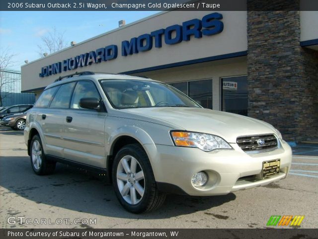 2006 Subaru Outback 2.5i Wagon in Champagne Gold Opalescent