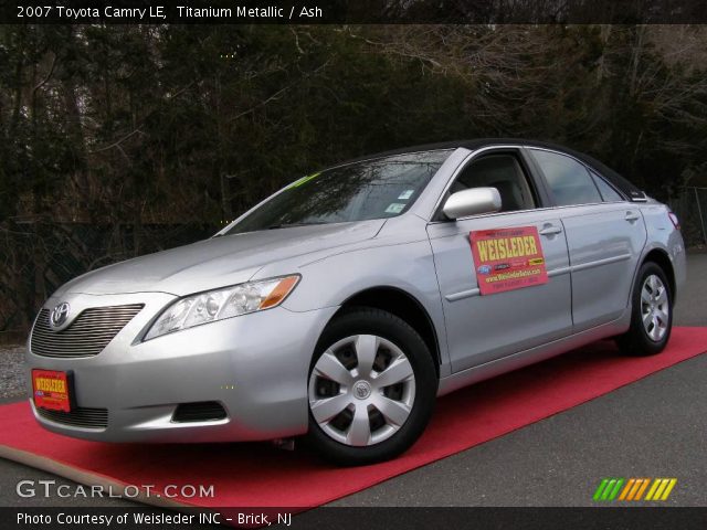 2007 Toyota Camry LE in Titanium Metallic