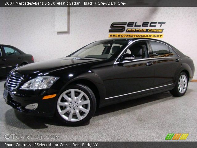 2007 Mercedes-Benz S 550 4Matic Sedan in Black