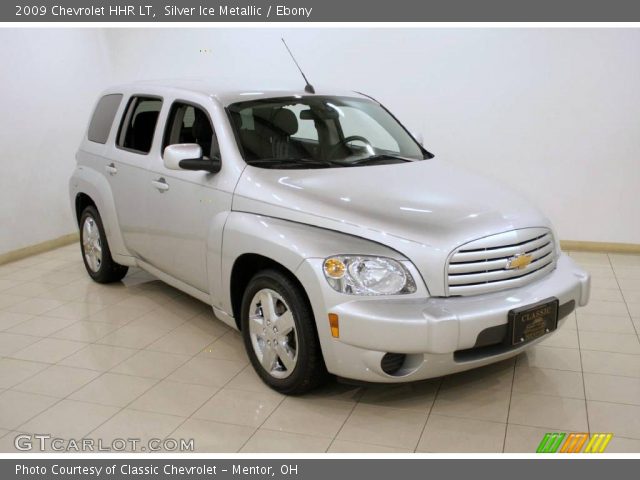 2009 Chevrolet HHR LT in Silver Ice Metallic