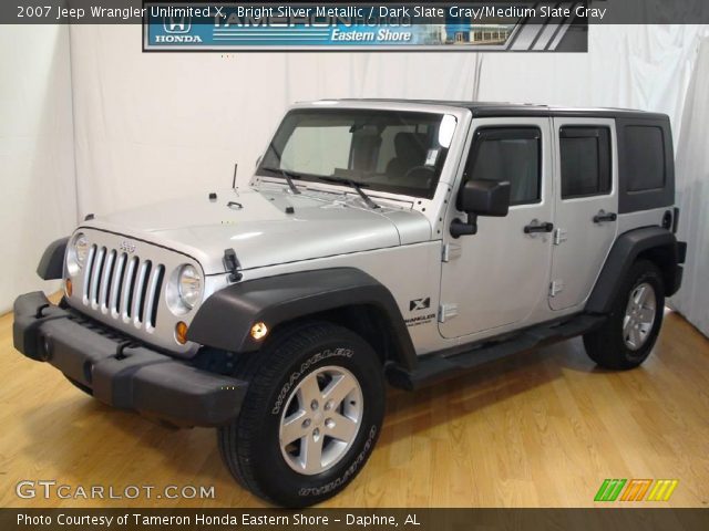 2007 Jeep Wrangler Unlimited X in Bright Silver Metallic