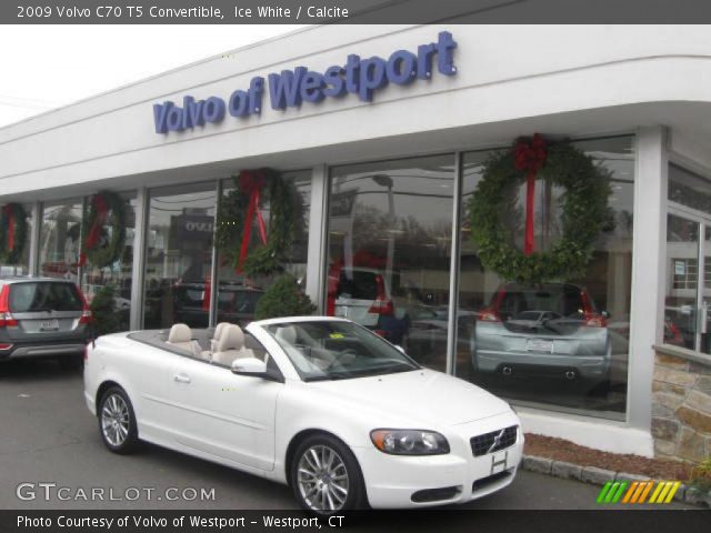 2009 Volvo C70 T5 Convertible in Ice White