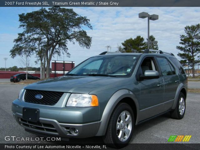 2007 Ford Freestyle SEL in Titanium Green Metallic