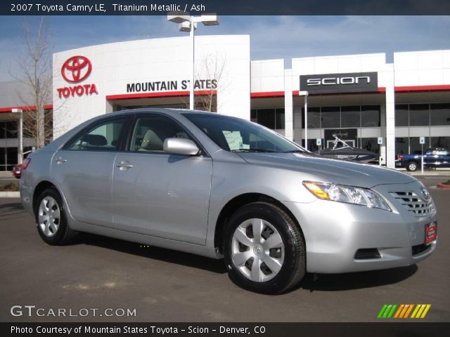 2007 Toyota Camry LE in Titanium Metallic