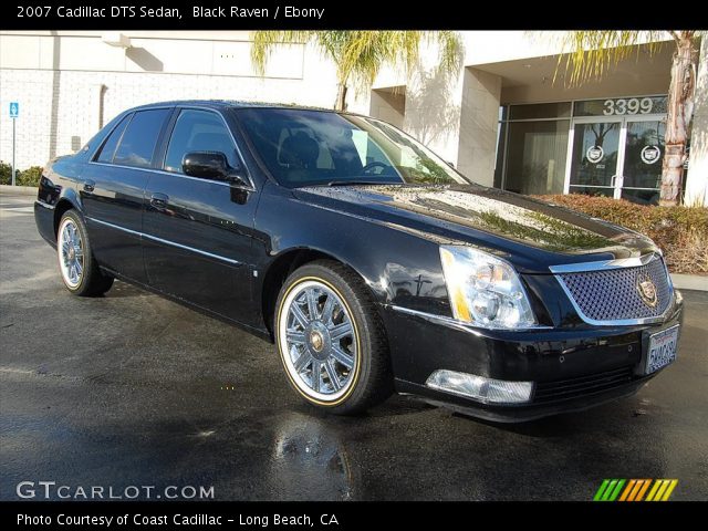 2007 Cadillac DTS Sedan in Black Raven