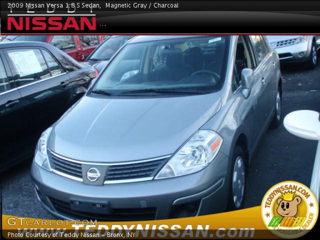 2009 Nissan Versa 1.8 S Sedan in Magnetic Gray
