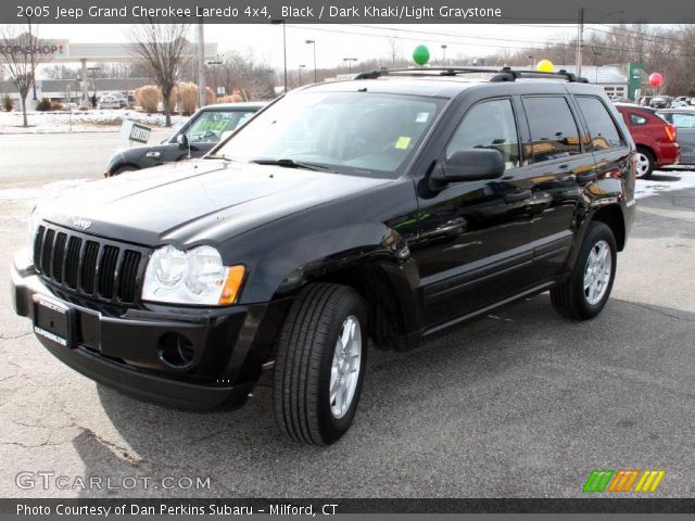 2005 Jeep Grand Cherokee Laredo 4x4 in Black