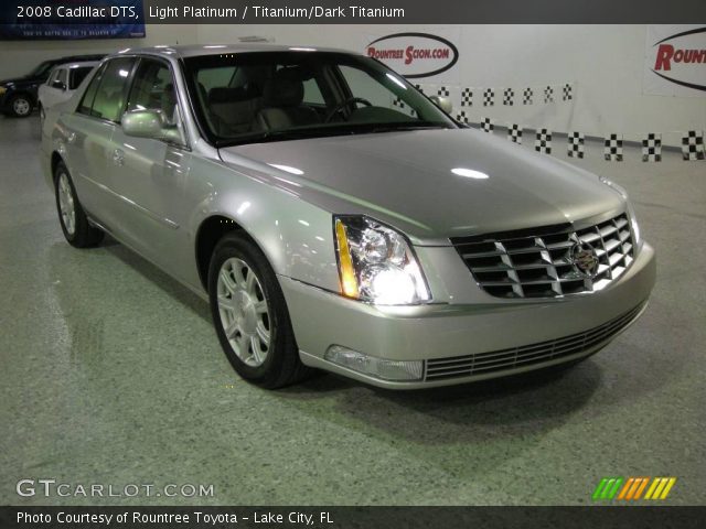 2008 Cadillac DTS  in Light Platinum