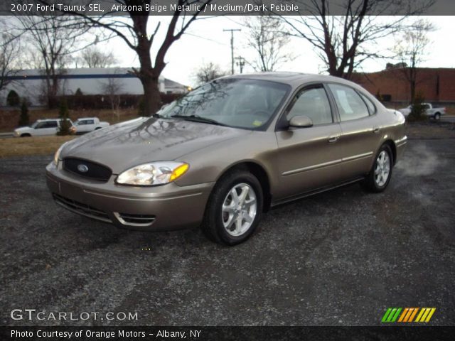 2007 Ford Taurus SEL in Arizona Beige Metallic