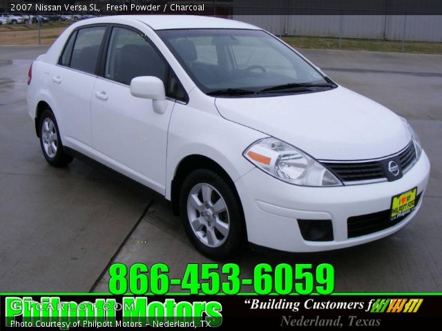 2007 Nissan Versa SL in Fresh Powder