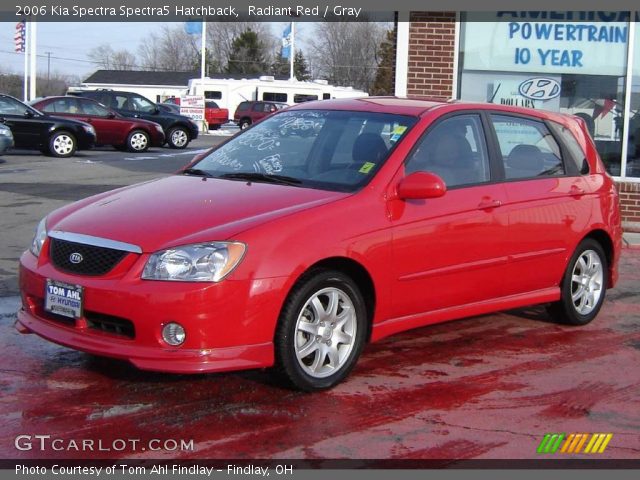 2006 Kia Spectra Spectra5 Hatchback in Radiant Red