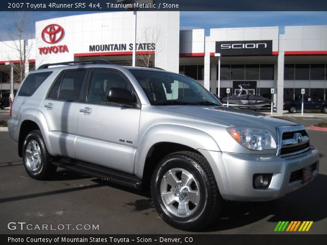 2007 Toyota 4Runner SR5 4x4 in Titanium Metallic