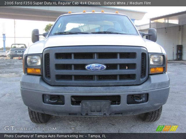 2006 Ford F350 Super Duty XL Regular Cab 4x4 Chassis in Oxford White