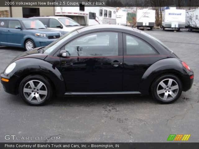 2006 Volkswagen New Beetle 2.5 Coupe in Black