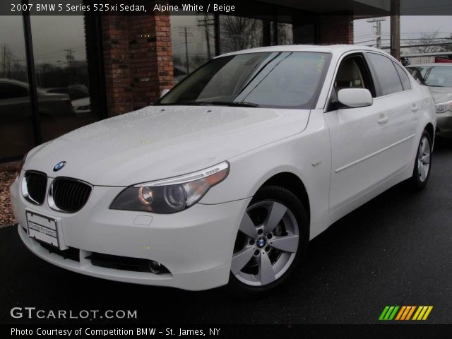 2007 BMW 5 Series 525xi Sedan in Alpine White