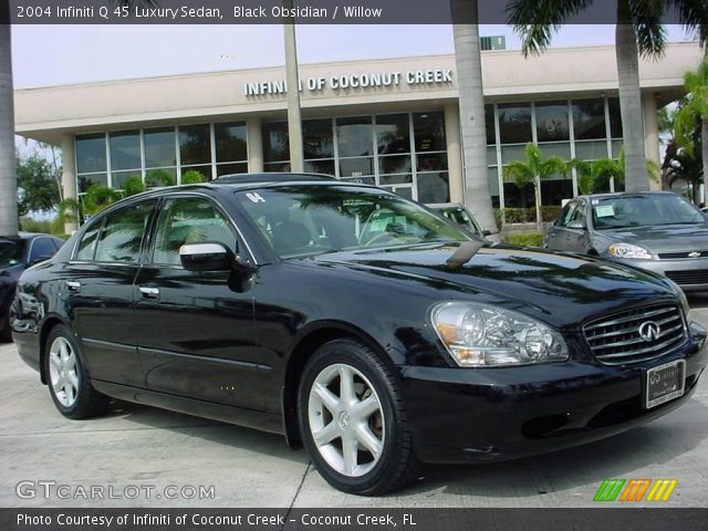 2004 Infiniti Q 45 Luxury Sedan in Black Obsidian