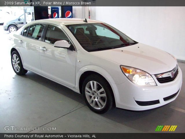 2009 Saturn Aura XR in Polar White