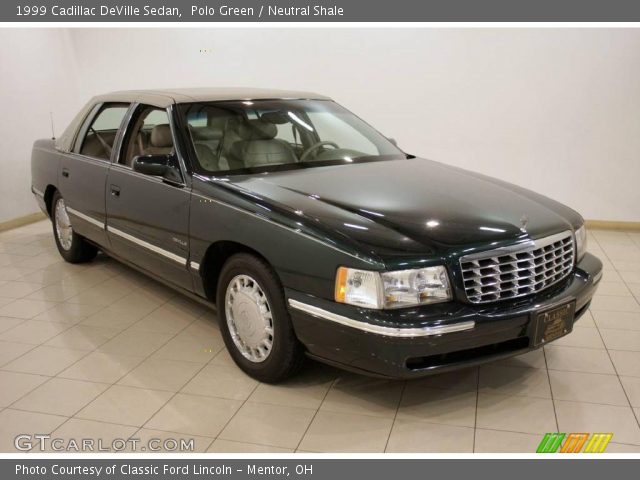 1999 Cadillac DeVille Sedan in Polo Green