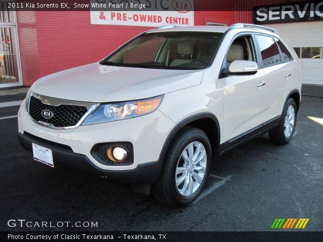 2011 Kia Sorento EX in Snow White Pearl