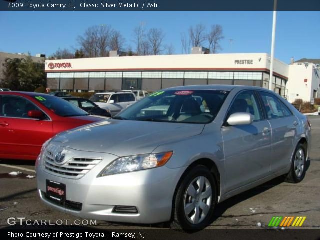 2009 Toyota Camry LE in Classic Silver Metallic