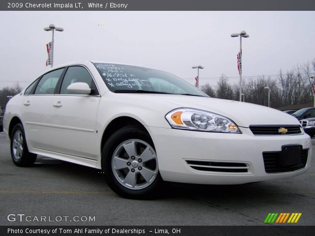 2009 Chevrolet Impala LT in White