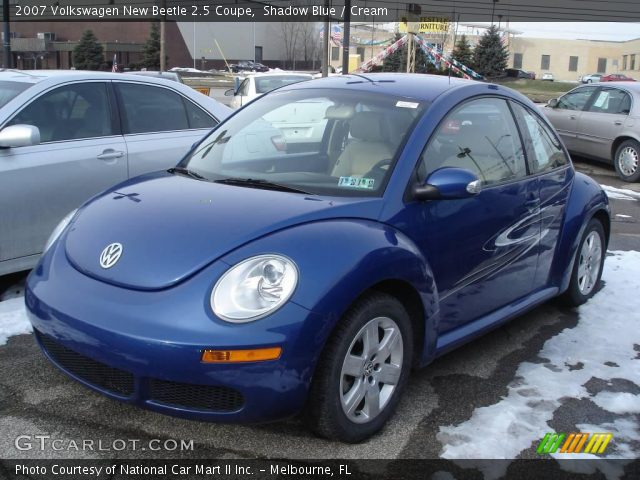 2007 Volkswagen New Beetle 2.5 Coupe in Shadow Blue