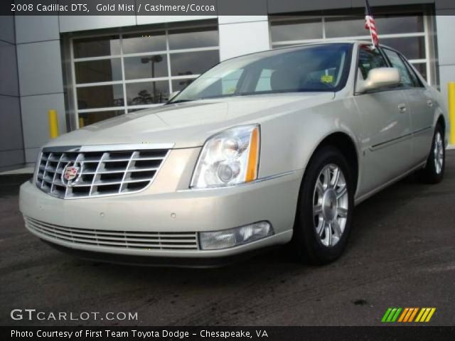 2008 Cadillac DTS  in Gold Mist