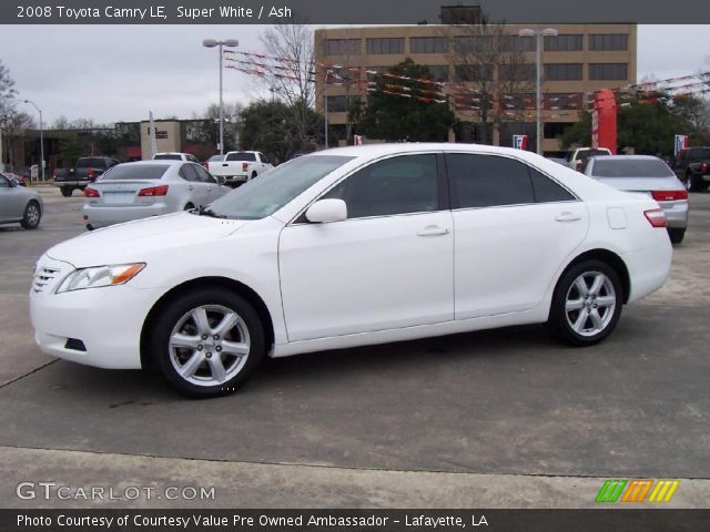 2008 Toyota Camry LE in Super White