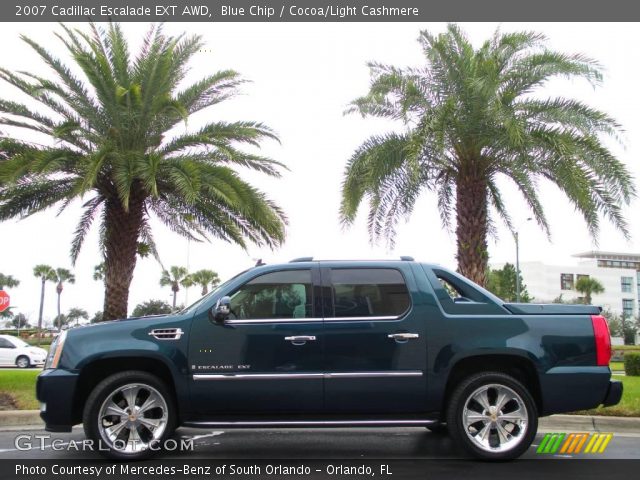 2007 Cadillac Escalade EXT AWD in Blue Chip