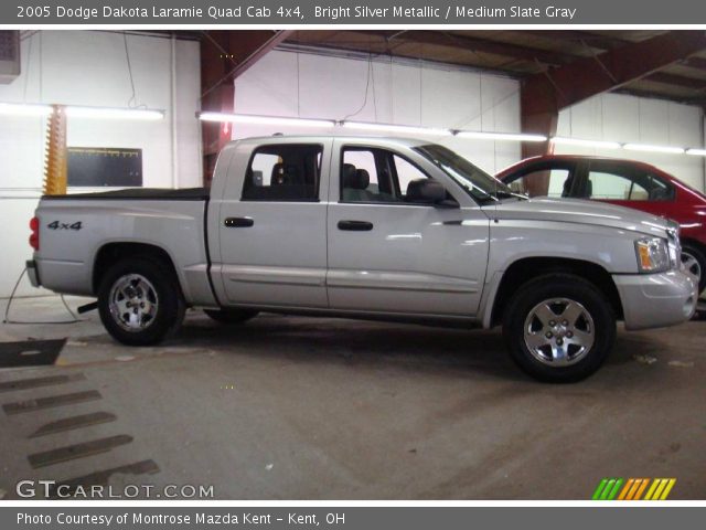 2005 Dodge Dakota Laramie Quad Cab 4x4 in Bright Silver Metallic