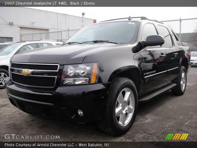 2007 Chevrolet Avalanche LT 4WD in Black