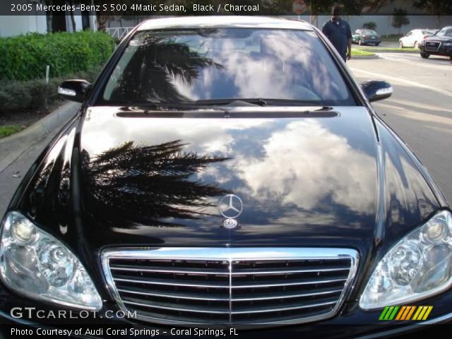 2005 Mercedes-Benz S 500 4Matic Sedan in Black