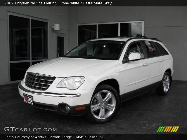 2007 Chrysler Pacifica Touring in Stone White