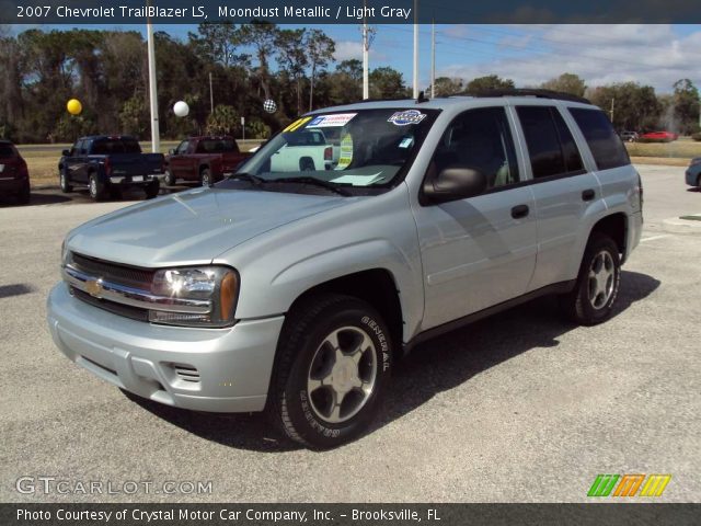 2007 Chevrolet TrailBlazer LS in Moondust Metallic