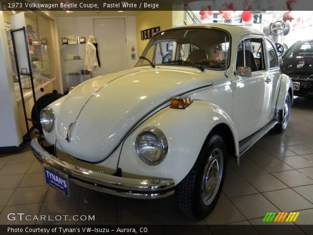 1973 Volkswagen Beetle Coupe in Pastel White