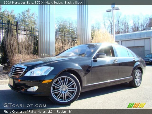 2009 Mercedes-Benz S 550 4Matic Sedan in Black