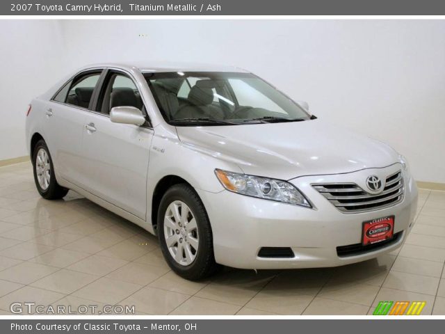 2007 Toyota Camry Hybrid in Titanium Metallic