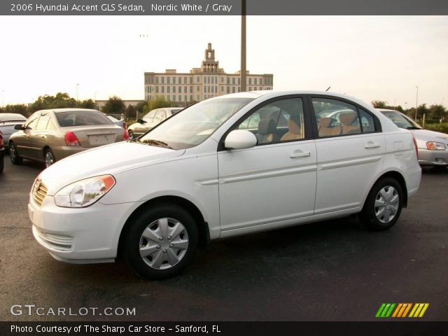 2006 Hyundai Accent GLS Sedan in Nordic White